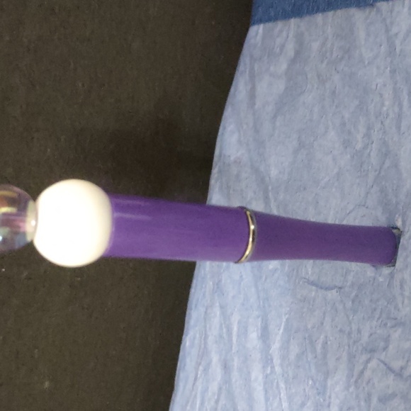 HOMEMADE  HALLOWEEN BAT FOCAL BEADED PEN COLOR WHITE AND PURPLE - Picture 3 of 5